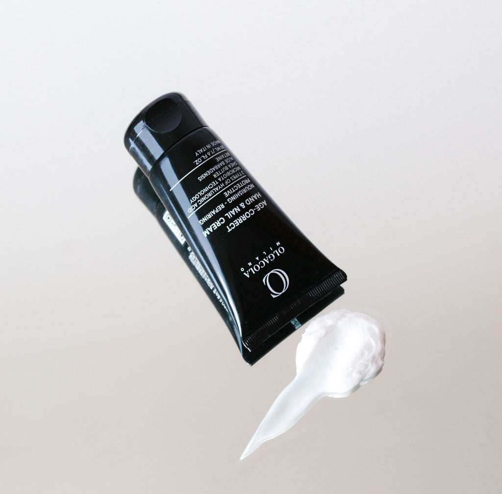 Age-Correct Hand & Nail Cream | Crema Mani e Unghie Anti-Eta con Acido Ialuronico Triplo, Microbiota Complex e Burro di Karite | Idratante, Riparatrice e Anti-Rughe | 50ml | Made in Italy